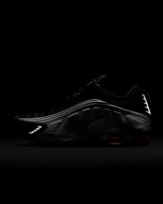 Nike Shox R4 Men's Shoes. Nike JP